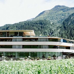 Hotel Arlmont